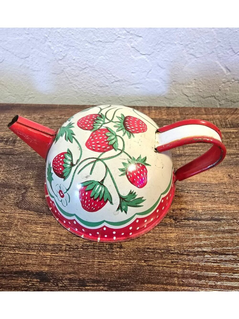Vintage 1950s Wolverine Strawberry Toy Tea Tin Canister Set 13 pc set READ - Picture 9 of 16